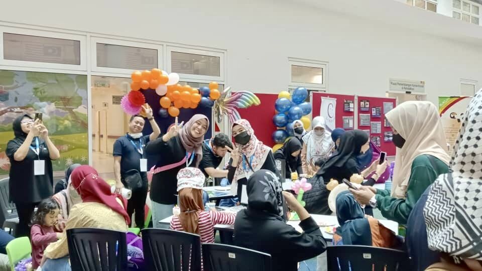 OCS Malaysia Spreads Joy at Tunku Azizah Kuala Lumpur Hospital