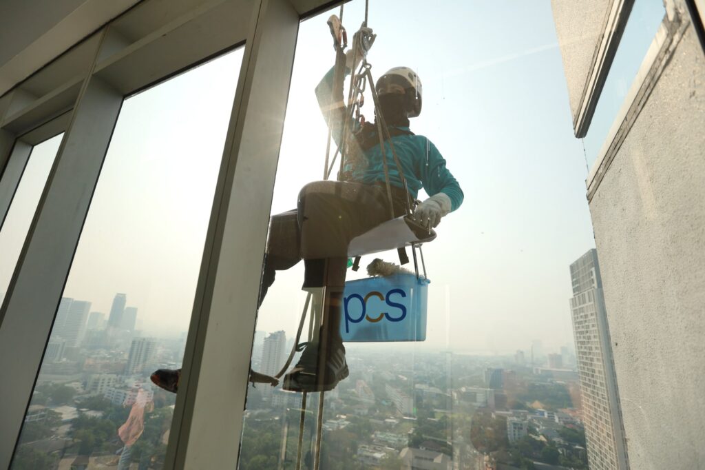 Abseiling Window Cleaning