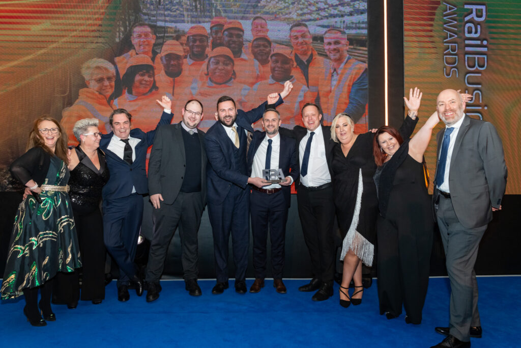 OCS and South Western Railway Win Supplier & Contractor Excellence Award at Rail Business Awards 2025!